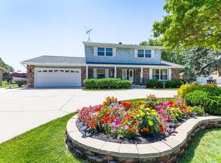 5377 W Joleno Ln, Brown Deer, WI 53223