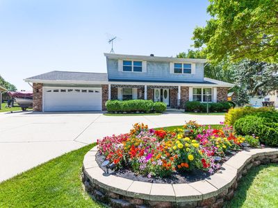 5377 W Joleno Ln, Milwaukee, WI, 53223