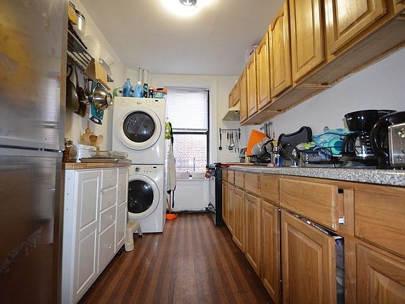 3rd image of 446 Kingston Ave APT F25