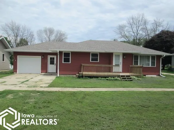 212 S 4th St, Klemme, IA 50449