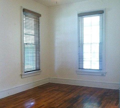 4th image of 106 N Jefferson St