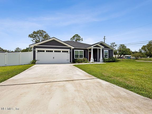 3rd image of 14274 ALEXIS Road