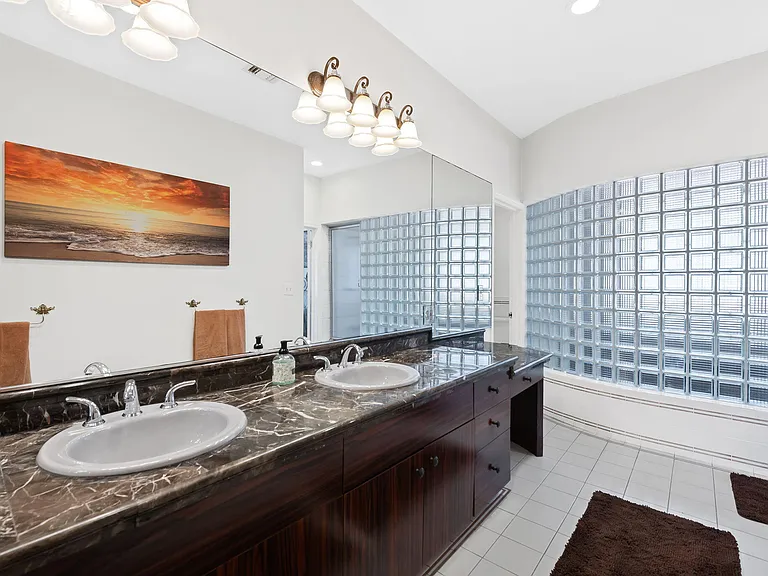 2400 Delmar Pl — Photo 20