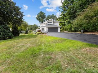 6552 Orion Rd, Rochester Hills, MI 48306