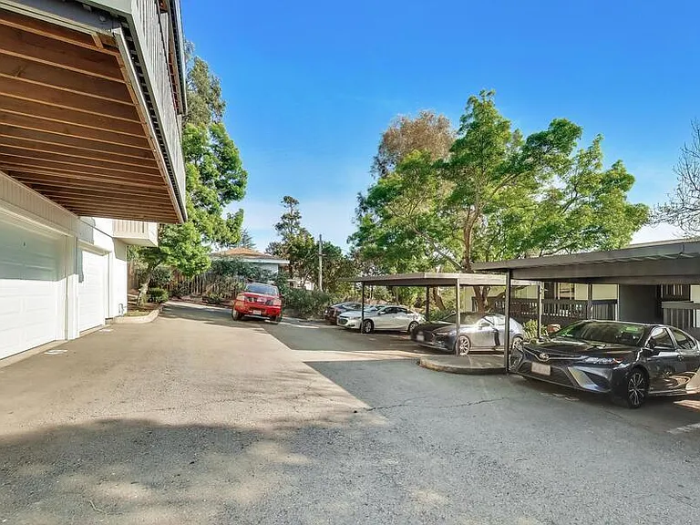 16424 Foothill Boulevard — Photo 9