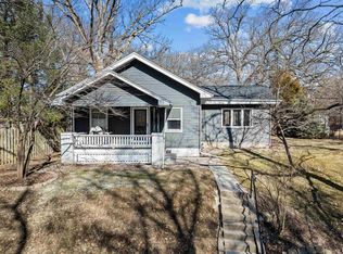 1119 24th Ave, Moline, IL 61265