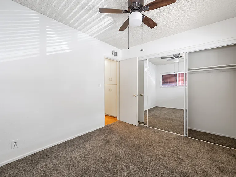 101 Hampden Ter — Photo 11