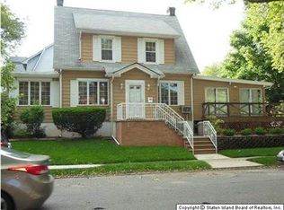 221 Edison St, Staten Island, NY 10306