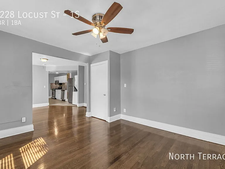 4228 Locust St #1S — Photo 8