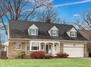 1516 Crest Rd, Cleveland Heights, OH 44121