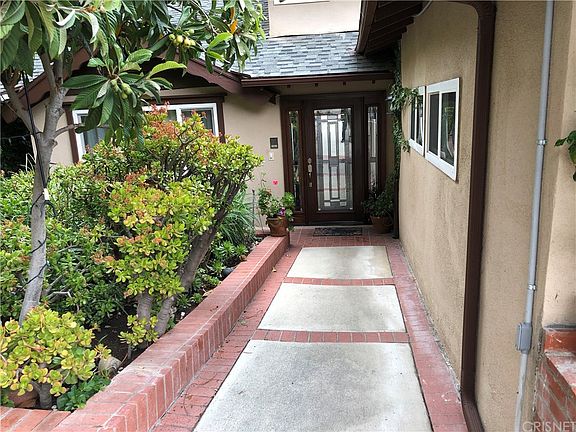 2nd image of 4914 Marmol Dr