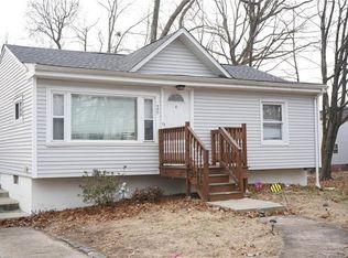 28 Stevens Ave, West Haven, CT 06516