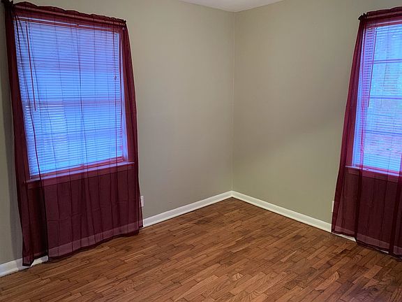 5th image of 909 Valle Vista Dr