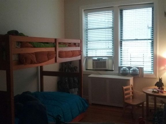 3rd image of 150 37th St APT D5