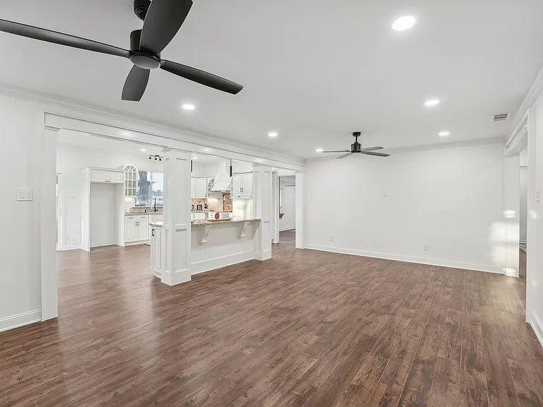 1739 Starwood Dr — Photo 16