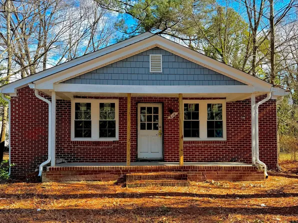 619 Manchester St SE, Wilson, NC 27893