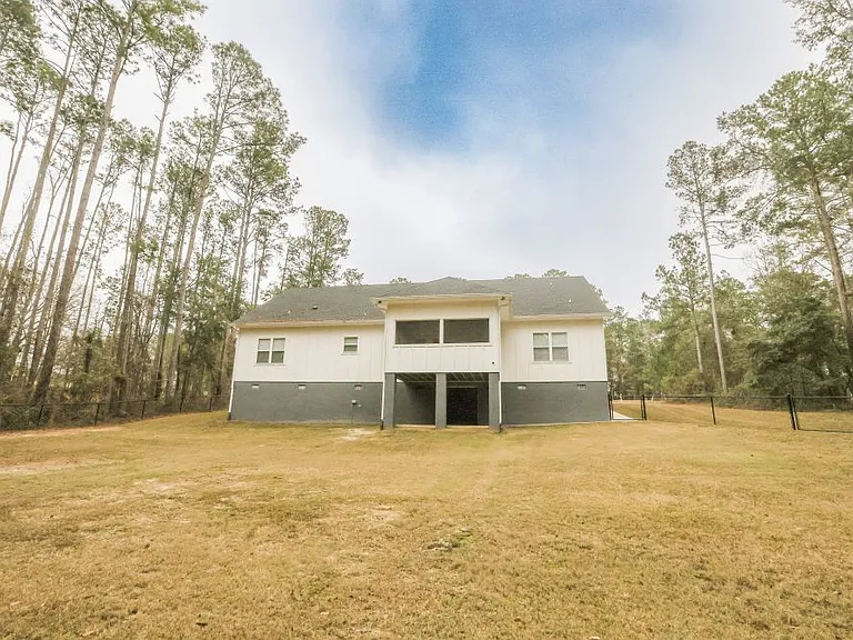 204 Blackberry Ln — Photo 45