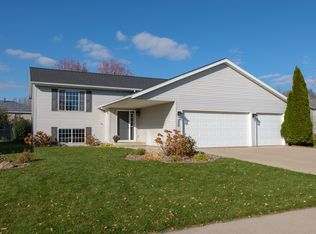 4605 58th Ln NW, Rochester, MN 55901