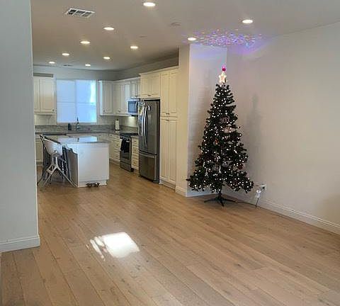 4th image of 16077 Veridian Cir