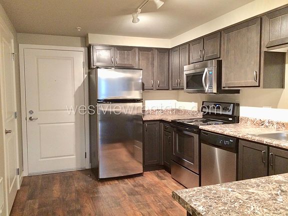 3rd image of 1010 Railroad Ave #11375419