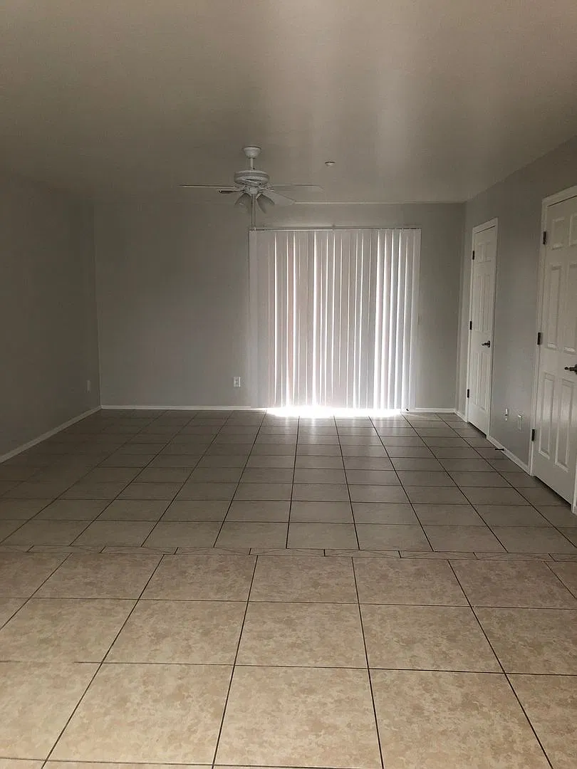 2 Bed 1.5 Bath Condo North Phoenix — Photo 1