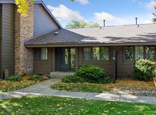 52 Birnamwood Dr, Burnsville, MN 55337