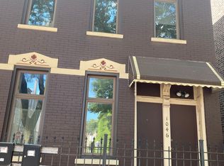 1046 N Wood St APT 2R, Chicago, IL 60622