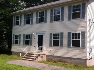 2628 Foxledge Dr, Tobyhanna, PA