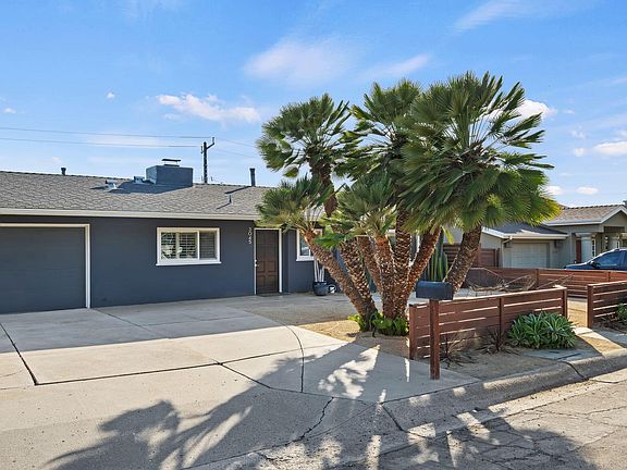 4th image of 3045 Lucinda Ln