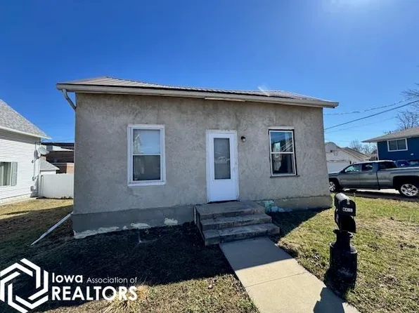 206 S 12th St, Marshalltown, IA 50158