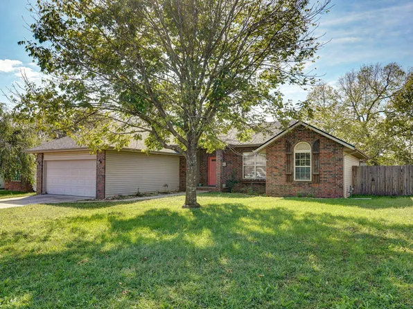 761 N Lexington Avenue, Republic, MO 65738