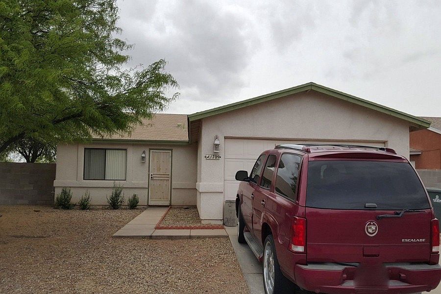 1st image of 1709 W Sauvignon Dr