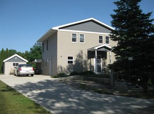 2725 Ridge Ct, Mc Farland, WI 53558