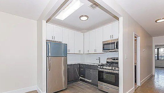 2nd image of 1468 Myrtle Ave Floor 3