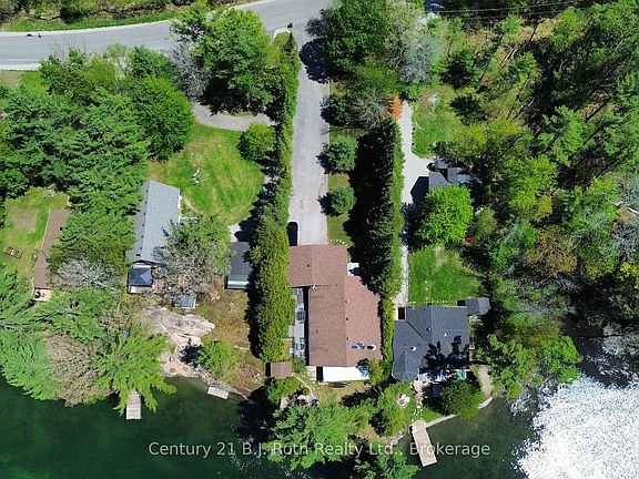 5th image of 3609 Riverdale Dr