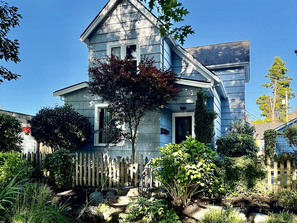Charming heritage home in North Everett
