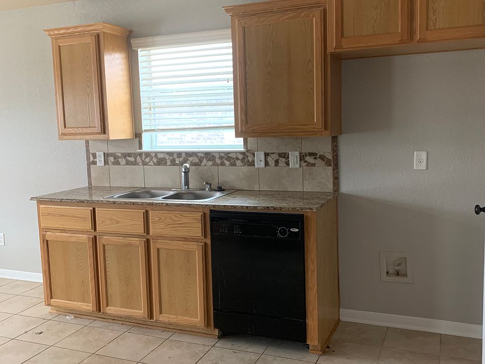 1st image of 6512 Alvin Dr