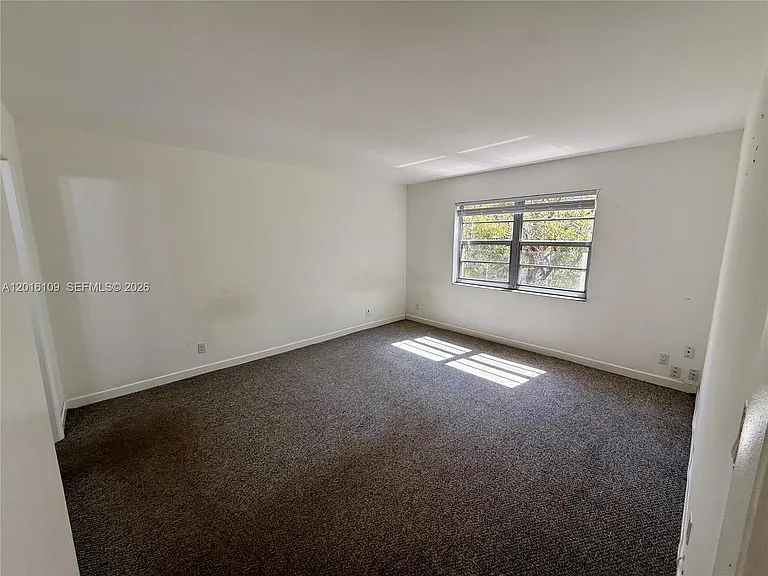 1075 Riverside Dr #306 — Photo 17
