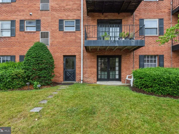 5929 Quantrell Ave, Alexandria, VA 22312