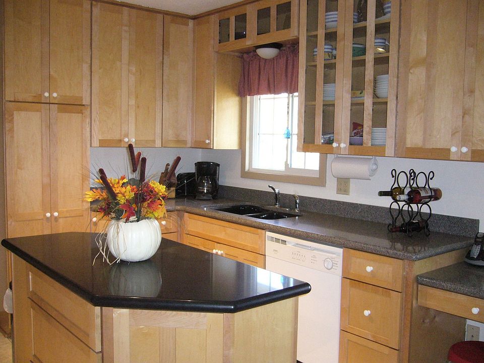 2nd image of 263 Yoho Dr