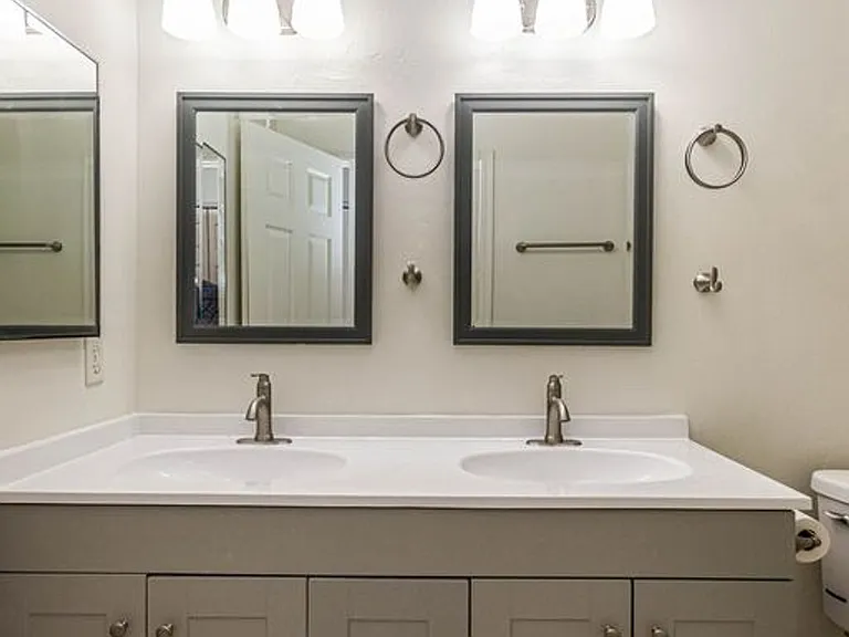610 E Waverly St #1 & 2 — Photo 14