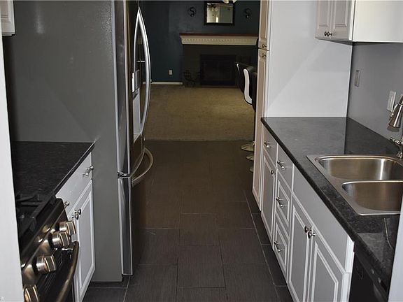 4th image of 2259 E Arms Dr