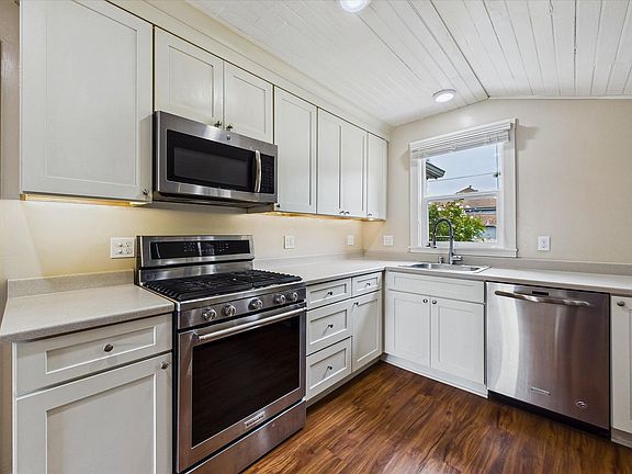 3rd image of 1036 O St