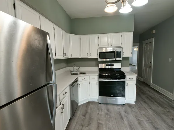 108 West 42nd Street image 2 of 21