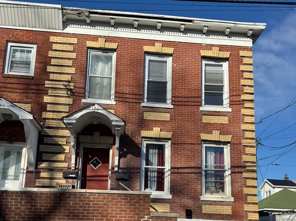 120 Leo Pl Floor 2, Lodi, NJ 07644