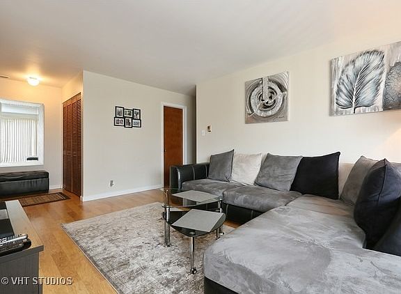 2nd image of 1121 Hinswood Dr #2-C