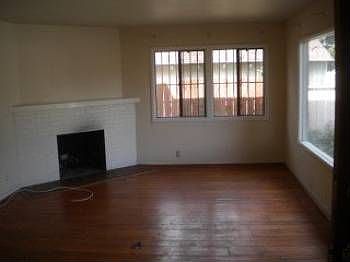 5th image of 2275 Poplar Ave
