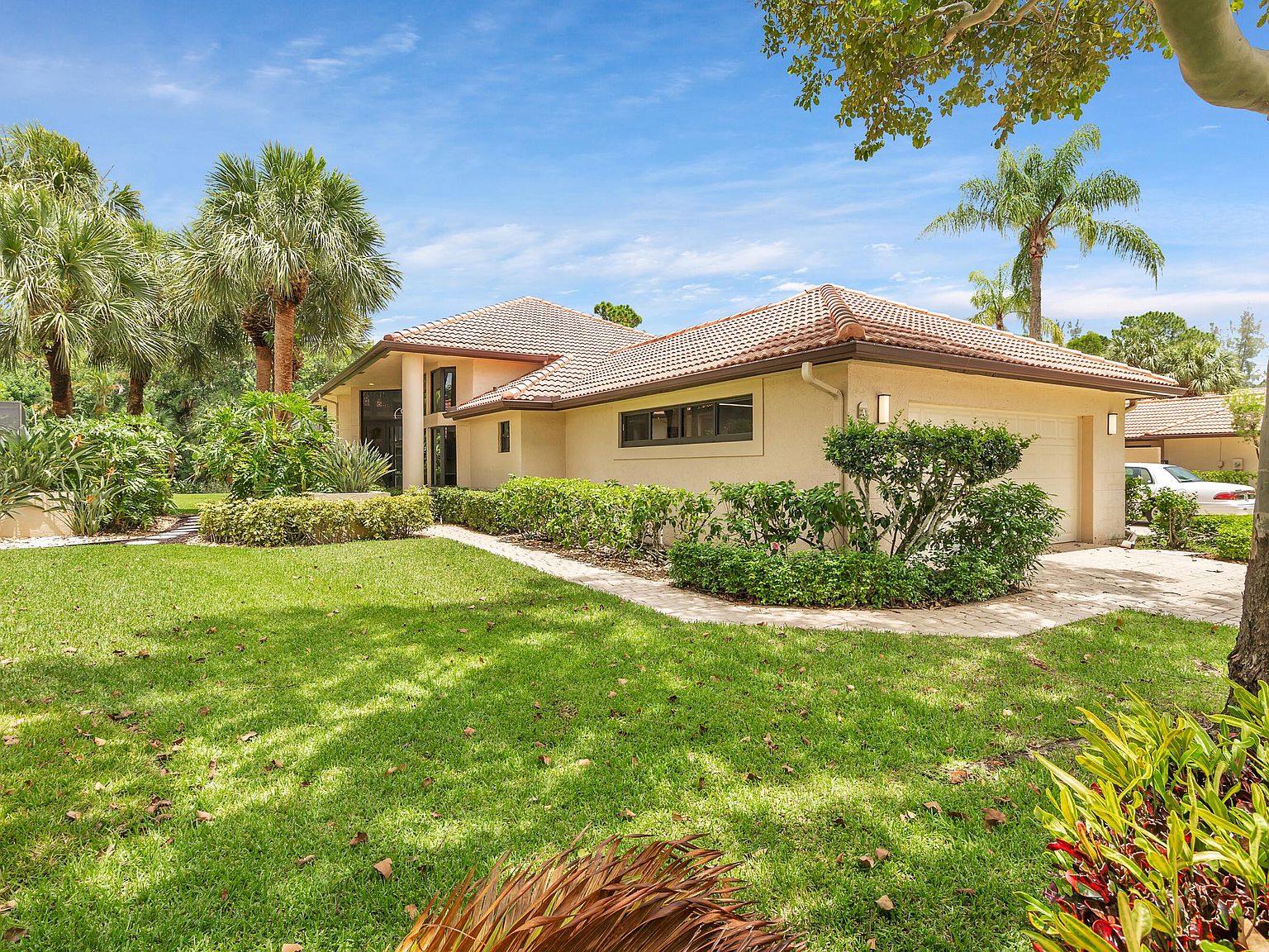 1140 Sand Drift Way APT A