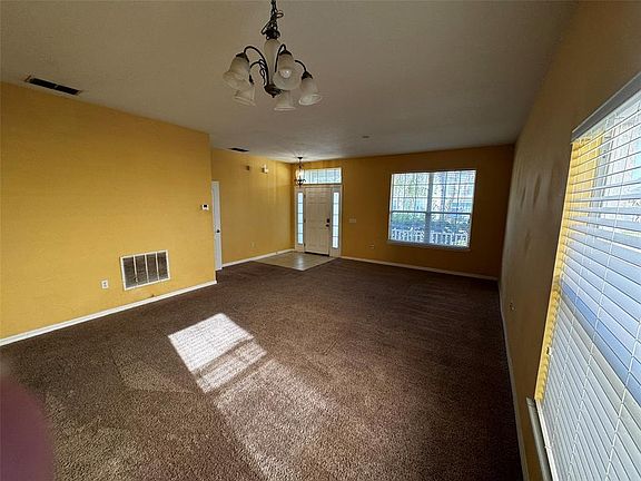 4th image of 1111 Hacienda Cir