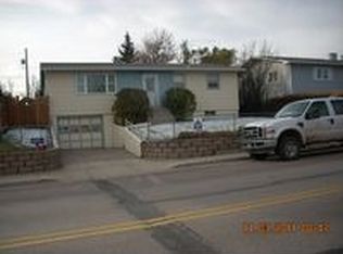 719 W 8th St, Gillette, WY 82716